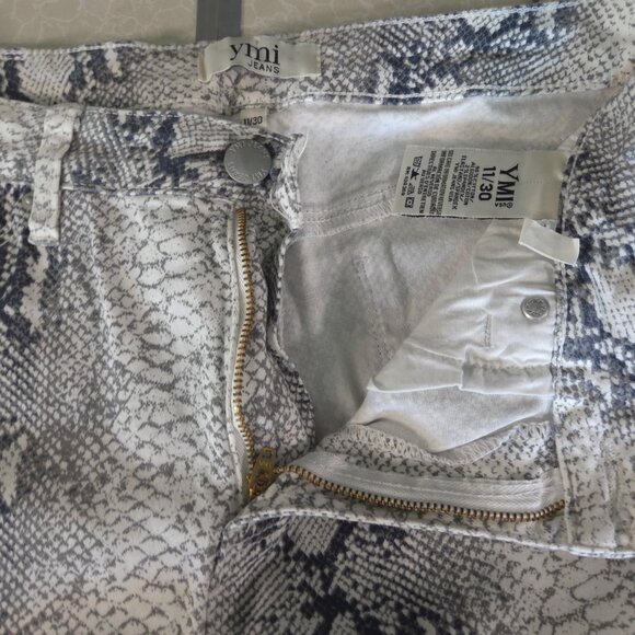Ymi Graphic Premium Designer Jeans Size 11/30 - Picture 4 of 7